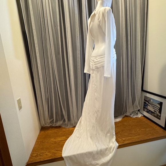 Tadashi Shoji Payton Gown Cutout Wedding Dress Crepe NWT size 12 - Picture 5 of 9